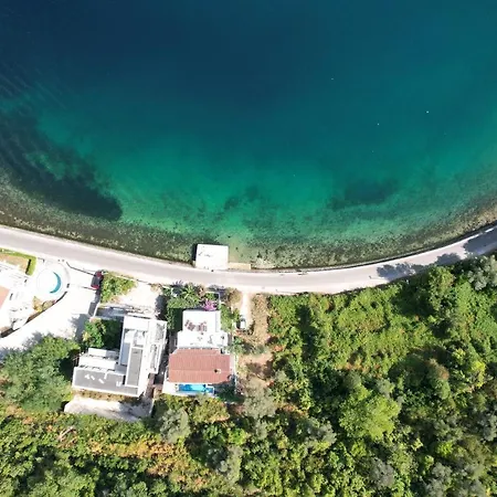 Penthouse Stoliv: Beachfront Spa Villa with Private Jetty Kotor Exterior photo