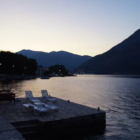 Penthouse Stoliv: Beachfront Spa Villa with Private Jetty Kotor Exterior photo