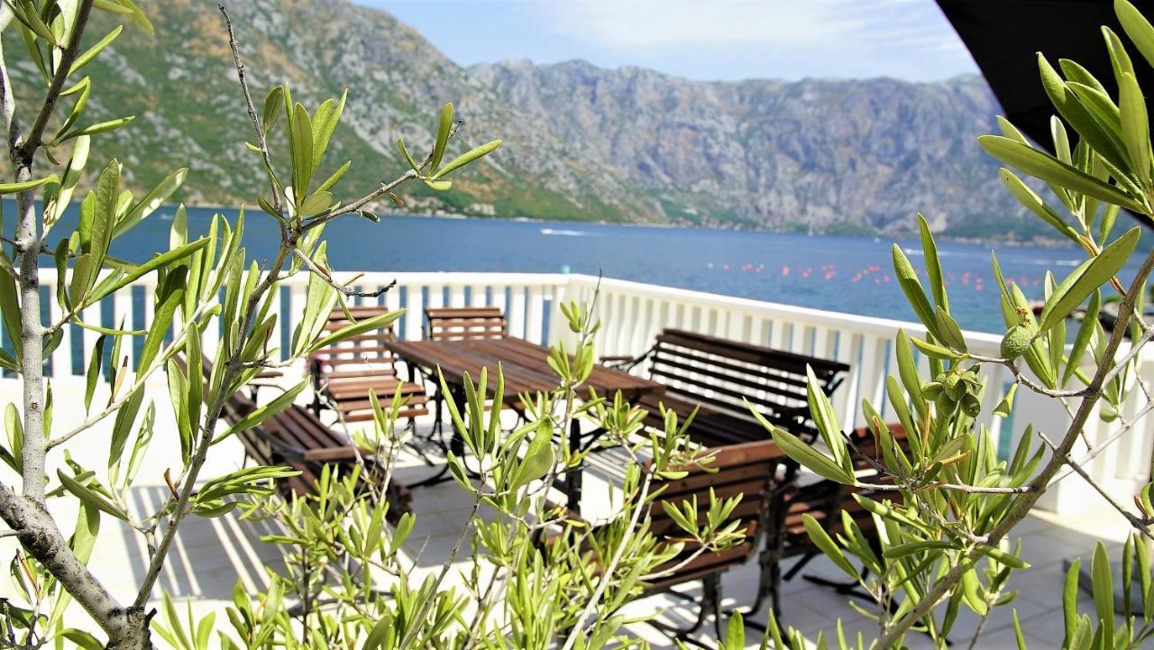 Apartment Penthouse Stoliv: Beachfront With Private Jetty
