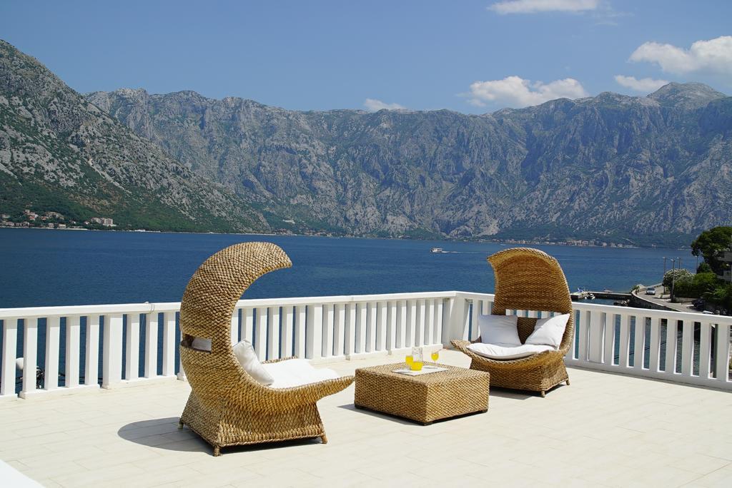 Penthouse Stoliv: Beachfront With Private Jetty Apartment Kotor
